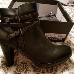 Women's boots